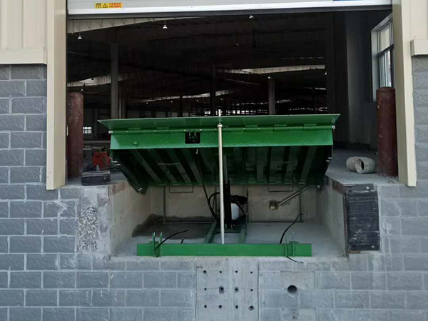 電動(dòng)升降卸貨平臺(tái)